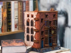 Mô hình Halom book nook diy Tiệm đũa phép Ollivanders - Harry Potter