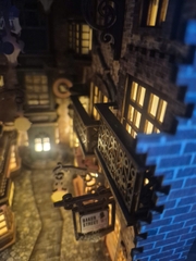 Mô hình Halom Book Nook - Phố Cổ London