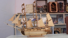 Mô hình Lắp ráp nghệ thuật Halom Mariner – Người Đi Biển Halom