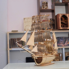 Mô hình Lắp ráp nghệ thuật Halom Mariner – Người Đi Biển Halom