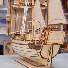 Mô hình Lắp ráp nghệ thuật Halom Mariner – Người Đi Biển Halom