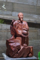 Tượng Bác Hồ ngồi Phiến Đá