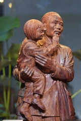 Tượng Bác Hồ & Thiếu Nhi