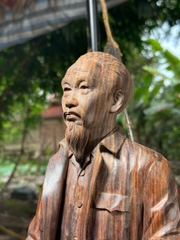 Tượng Bác Hồ Về Thăm Quê