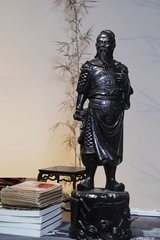 Tượng Hưng Đạo Vương