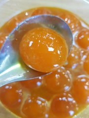 Trứng gà nghệ mật ong lên men