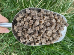 Đường Hà Thủ Ô Thảo Dược  Làm Từ Mật Mía Và Thảo Dược Tự Nhiên Hà Thủ Ô Mẫu Lệ Gừng Muối Canxi