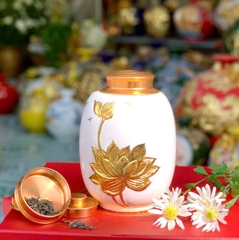 BÌNH ĐỰNG TRÀ 300 GRAM