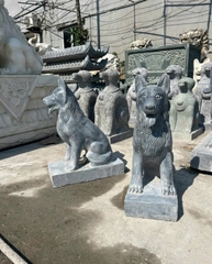 Linh vật chó đá