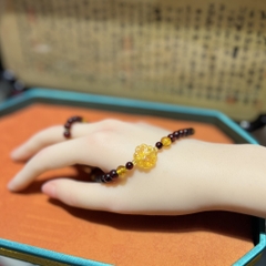 Vòng cổ hổ phách huyết 6 li