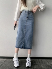 Chân váy denim dáng chữ A xẻ tà giữa phong cách năng động XINY QJ039250