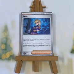 Thẻ hình Pokemon Briar 132/142 - Lá bài lẻ Stellar Crown Uncommon Reverse Holo tiếng Anh chính hãng
