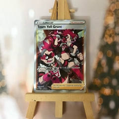 Thẻ hình Pokemon Team Yell Grunt 202/202 - Lá bài lẻ Full Art Ultra Rare tiếng Anh chính hãng
