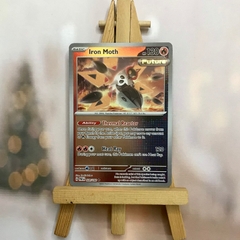 Thẻ hình Pokemon Iron Moth 028/182 - Lá bài Scarlet & Violet: Paradox Rift Holo Rare Reverse Holo tiếng Anh chính hãng