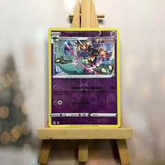 Thẻ hình Pokemon Dragapult 130/264 - Lá bài lẻ Sword & Shield: Fusion Strike Alternate Holo Promo tiếng Anh chính hãng