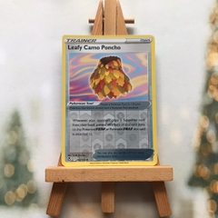 Thẻ Pokemon Leafy Camo Poncho 160/195 - Lá bài Silver Tempest Uncommon Reverse Holo tiếng Anh chính hãng