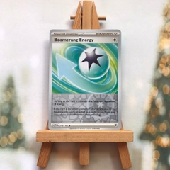 Thẻ hình Pokemon Boomerang Energy 166/167 - Lá bài lẻ SVE Twilight Masquerade Uncommon Reverse Holo tiếng Anh chính hãng