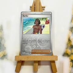 Thẻ hình Pokemon Surfer 187/191 - Lá bài lẻ Surging Sparks Uncommon Reverse Holo tiếng Anh