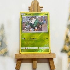 Thẻ hình Pokemon Skiddo 10/111 - Lá bài lẻ Sun & Moon Crimson Invasion Common Reverse Holo tiếng Anh chính hãng