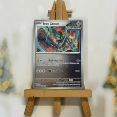 Thẻ hình Pokemon Iron Crown 132/191 - Lá bài lẻ Surging Sparks Reverse Holo Rare tiếng Anh chính hãng