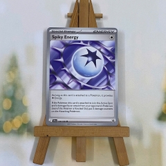 Thẻ hình Pokemon Spiky Energy 159/159 - Lá bài lẻ Journey Together Uncommon Reverse Holo tiếng Anh