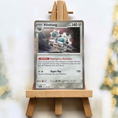 Thẻ hình Pokemon Klinklang 101/142 - Lá bài lẻ Stellar Crown Rare Reverse Holo tiếng Anh chính hãng
