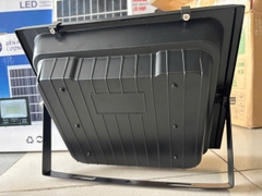 Đèn năng lượng MT Araki 100W IP68