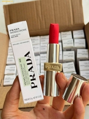 Son Prada Monochrome Hyper Matte R26 Lava Màu Đỏ Đậm