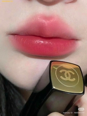 Son Chanel Rouge Allure Velvet Lipstick 63 𝐔𝐥𝐭𝐢𝐦𝐚𝐭𝐞 Esanciel de 𝐌𝐚̀𝐮 𝐇𝐨̂̀𝐧𝐠 𝐊𝐡𝐨̂