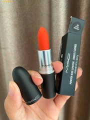 Son MAC Powder Kiss màu 303 Style Shocked Đỏ Cam