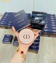 Phấn Nước Cushion DIOR 𝐂𝐚𝐬𝐞 + lõi 𝐂𝐮𝐬𝐡𝐢𝐨𝐧 𝐃𝐢𝐨𝐫 Hồng 𝐁𝐚̉𝐧 𝐋𝐢𝐦𝐢𝐭𝐞𝐝 2025