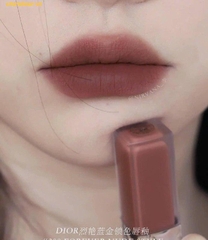 Son kem Dior Forever Liquid 300 màu nâu đất