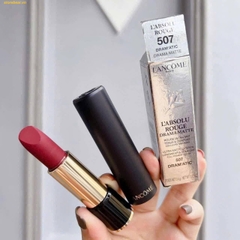 𝐒𝐨𝐧 𝐥𝐚𝐧𝐜𝐨𝐦𝐞 Labsolu Rouge 𝟓𝟎𝟕 𝐦𝐚̀𝐨 đ𝐨̉ 𝐦𝐚̣̂𝐧