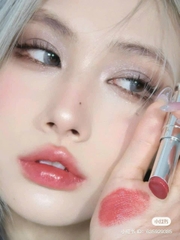 Son Dior ADDICT Shine 525 Màu Hồng Đào Chérie