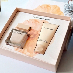 SET NƯỚC HOA NỮ + LOTION NARCISO POUDRÉE 100ml