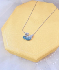 SWAROVSKI Iconic Swan pendant (Swan, Blue, Rhodium plated) - Dây cổ, dây chuyền thiên nga xanh chuyển màu ombre - SWAROVSKI - JEWELRY NECKLACE