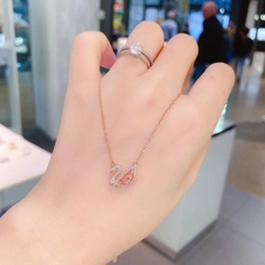 SWAROVSKI Dazzling Swan necklace (Swan, Pink, Rose gold-tone plated) - Dây cổ, dây chuyền SWAROVSKI - JEWELRY NECKLACE