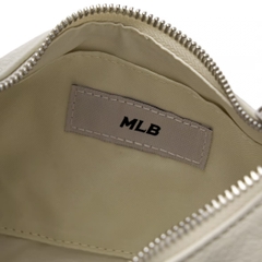 MLB Classic Monogram Crack Embo Hobo Bag Boston Red Sox WHITE - Túi xách, đeo vai màu trắng