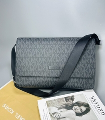 Túi Michael Kors MK Everette Flap Messenger Bag - Túi nam đeo chéo, màu đen