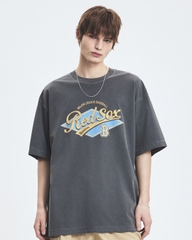 MLB Varsity Vintage Washed Graphic Mega Overfit Short Sleeve T-Shirt Boston Red Sox Chacoal Grey - Áo thun cổ tròn tay lỡ tone xám