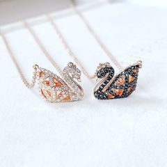 SWAROVSKI Facet Swan Pierced necklace (White&Black, Rose-gold tone plated) - Dây cổ, dây chuyền thiên nga đeo 2 mặt trắng và đen - JEWELRY NECKLACE