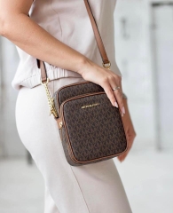 Túi Michael Kors MK Jet Set Travel Medium Logo Crossbody Bag Brown - Túi đeo chéo màu nâu
