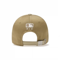 Mũ MLB Varsity one point color scheme unstructured ball cap New York Yankees NY Beige - Mũ lưỡi trai, nón kết phối màu be nâu