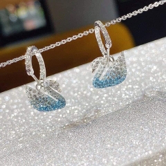 SWAROVSKI Iconic SWAN earrings (Swan, Blue, Rhodium plated) - KHUYÊN TAI THIÊN NGA XANH CHUYỂN MÀU OMBRE - SWAROVSKI - JEWELRY