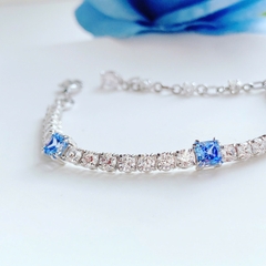 CHÍNH HÃNG - SWAROVSKI Matrix Tennis bracelet (Mixed cut, Blue, Rhodium plated) - Vòng/lắc tay đá pha lê trắng phối xanh - JEWELRY