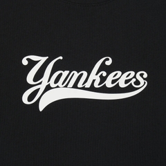 Áo MLB Women's Basic Varsity Cultive Crop T-Shirt New York Yankees Black - Áo thun cổ tròn, dáng ngắn, tay lỡ màu đen