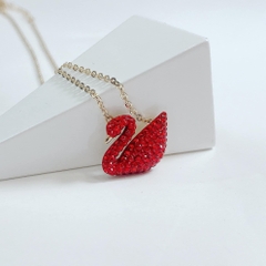 SWAROVSKI Iconic Swan pendant (Swan, Red, Gold-tone plated) - Dây cổ, dây chuyền thiên nga đỏ - NECKLACE - JEWELRY