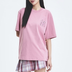 MLB Denim-like monotiv overfit functional short-sleeve T-shirt New York Yankees Pink - Áo thun cổ tròn, tay lở màu hồng