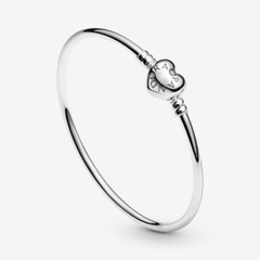 Pandora Moments Heart Clasp Bangle - Vòng/lắc tay bạc, khoá tim, dáng cứng - JEWELRY BRACELET