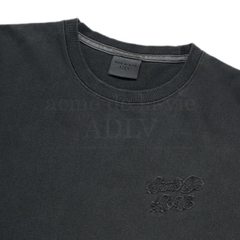 ADLV APPLIQUE LOGO PIGMENT TSHIRT CHARCOAL - Áo thun cổ tròn tay lỡ màu than chì